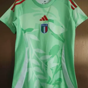 2025 Italy Green Kit For Woman